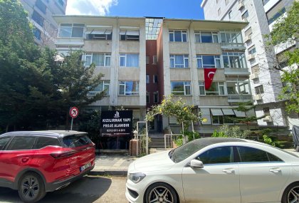 Fenerbah&ccedil;e mahallesi Mehmet Şeng&uuml;n sokak no:12 Koşif Apt. Kadık&ouml;y/İstanbul